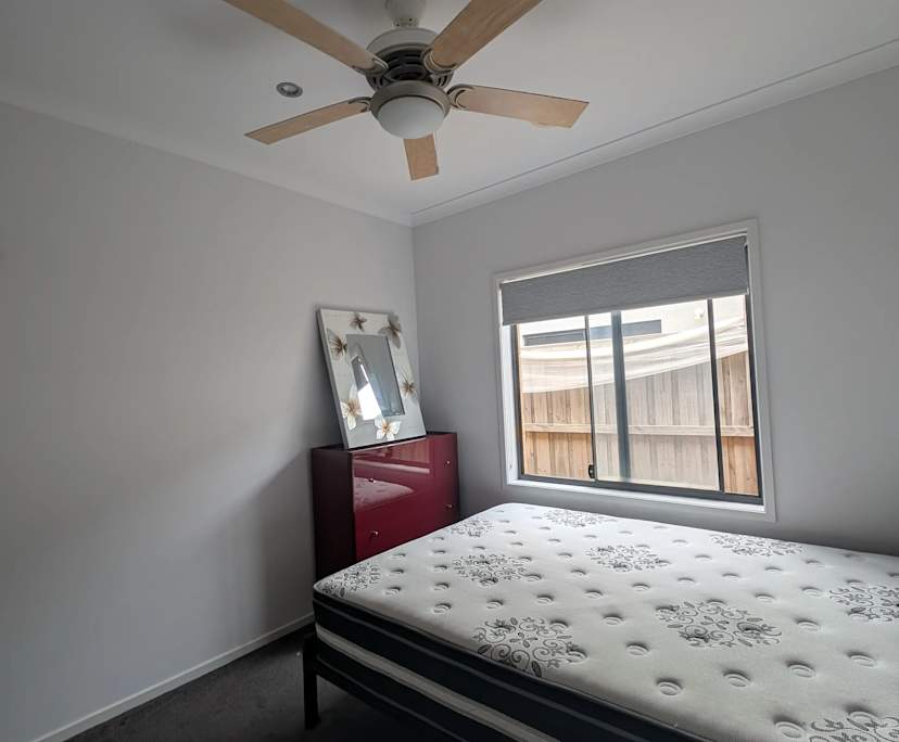 Unfurnished room in a share house