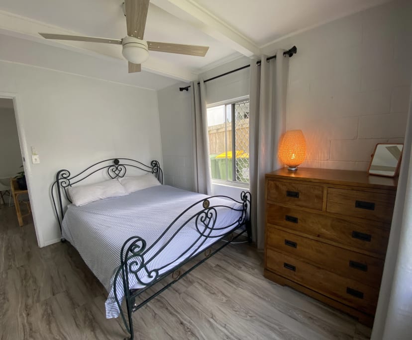 $700, Share-house, 2 bathrooms, Coolangatta QLD 4225