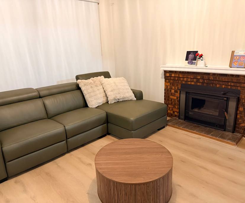 Room in a share house