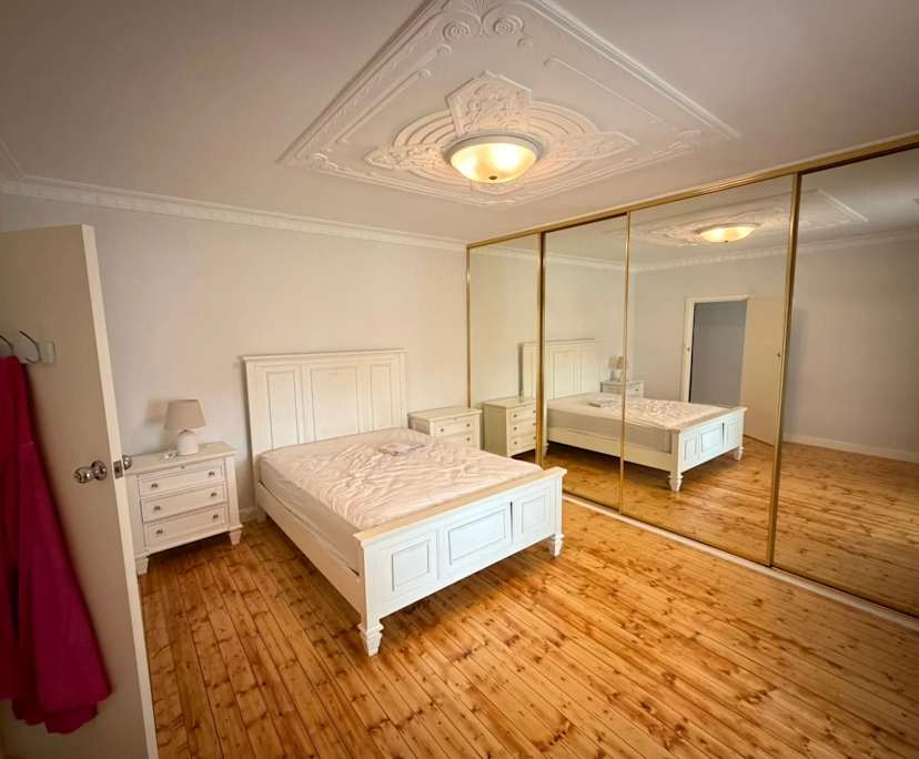 $1,000, Whole-property, 4 bathrooms, Pascoe Vale VIC 3044