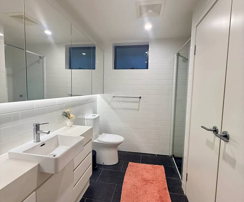 Furnished room with own bathroom