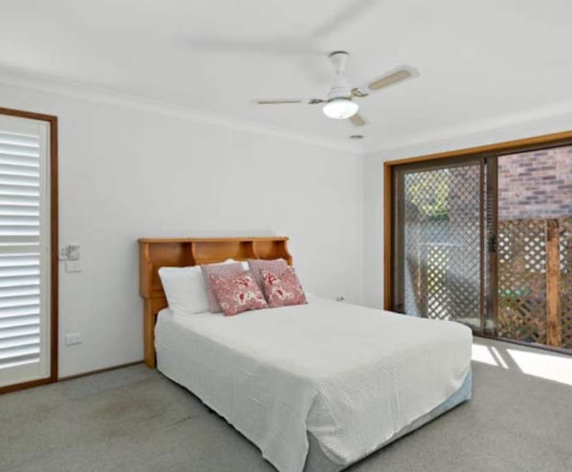 $350, Share-house, 4 bathrooms, Macquarie Hills NSW 2285