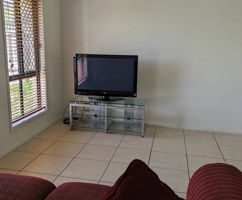 $250, Share-house, 5 bathrooms, Norman Gardens QLD 4701