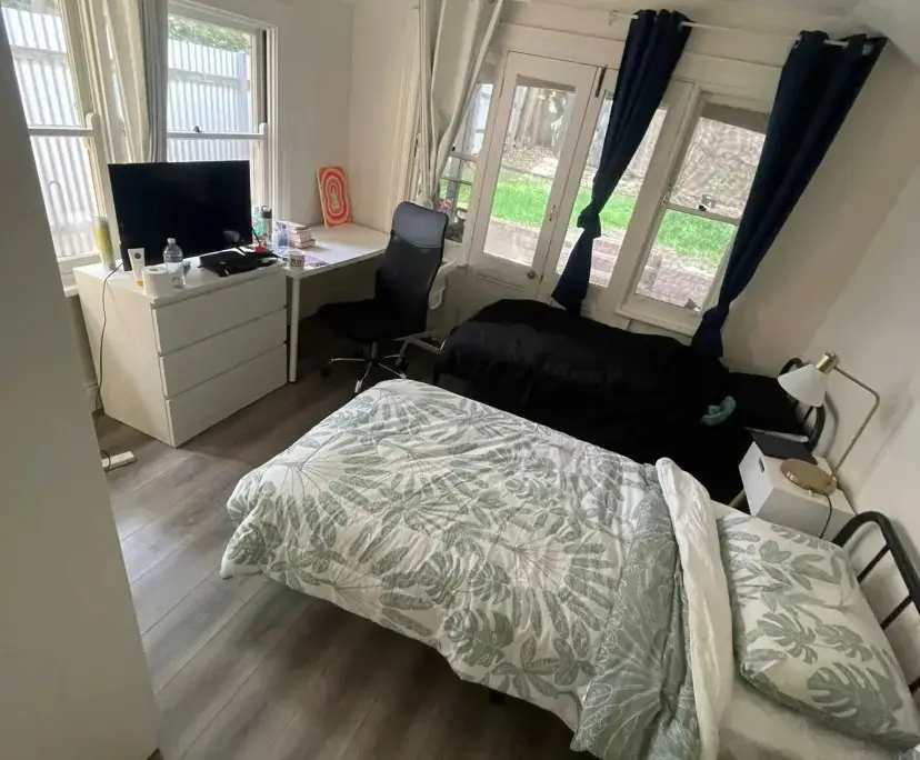 Furnished room in a share house