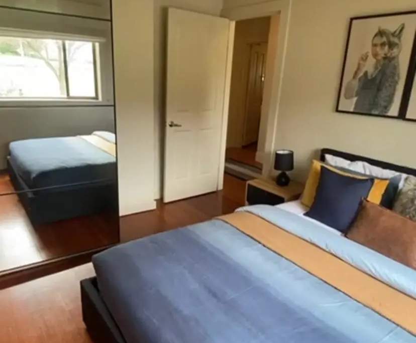 Furnished room in a share house