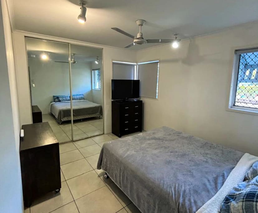 Furnished room in a share house