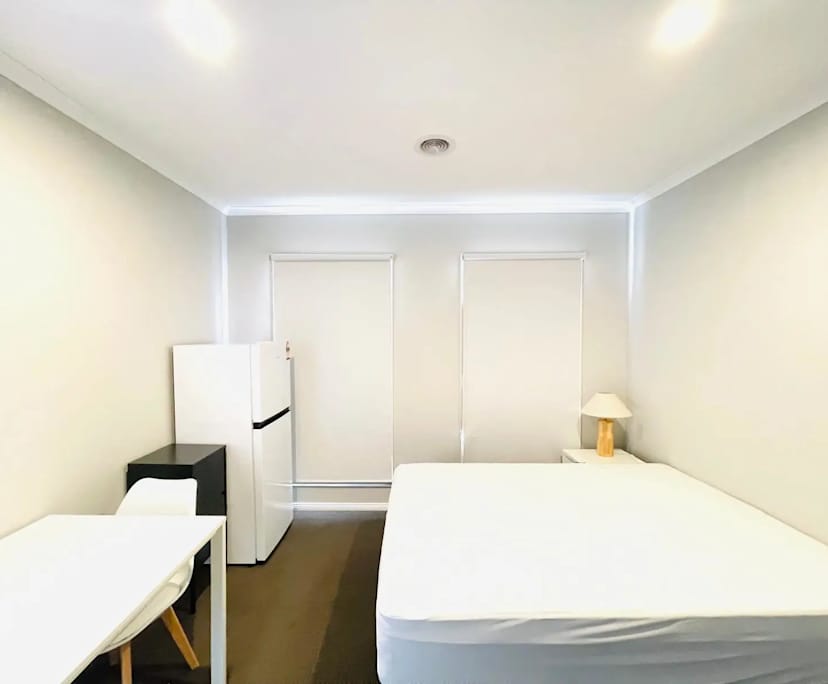 $300, Share-house, 2 bathrooms, Drouin VIC 3818