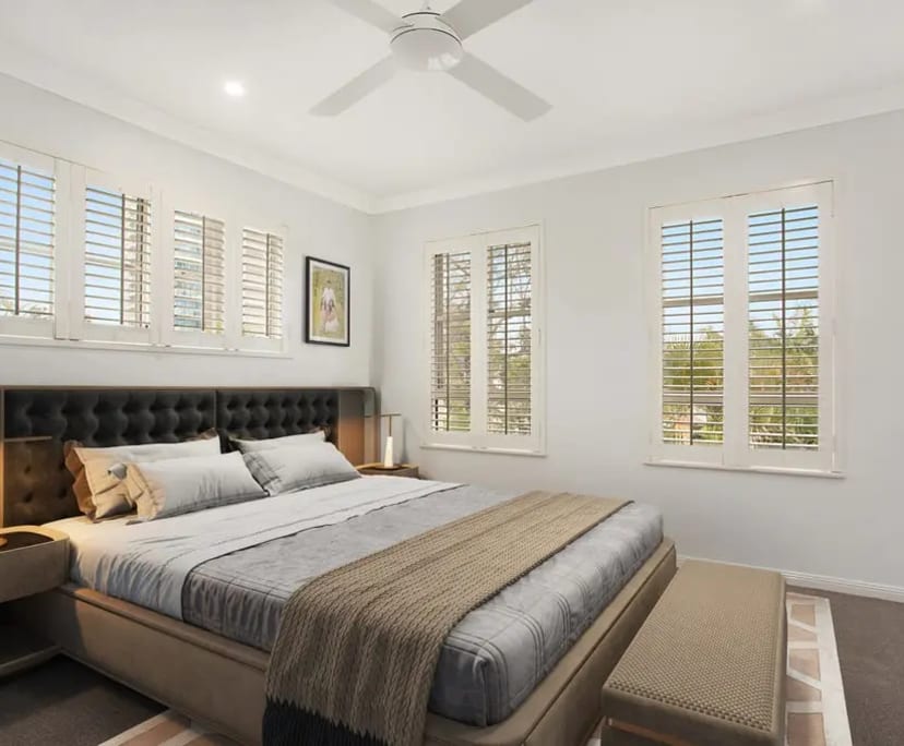 $200, Flatshare, 3 bathrooms, Main Beach QLD 4217