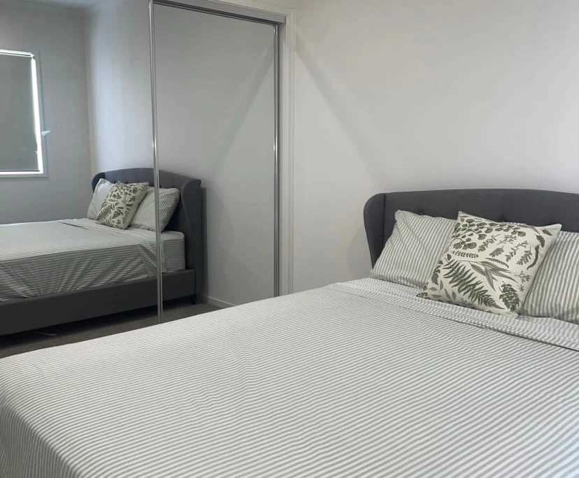 Furnished room with own bathroom