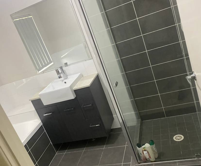 $250, Share-house, 2 bathrooms, Goodna QLD 4300