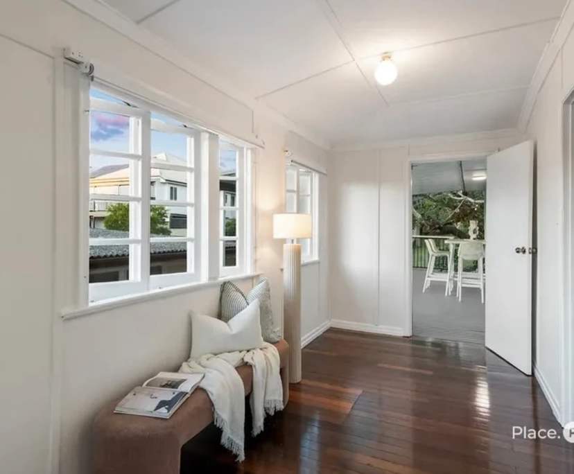 Unfurnished room in a share house