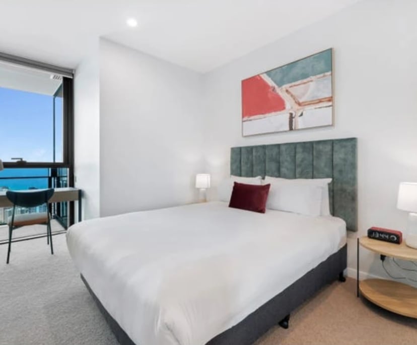 Furnished room in a flatshare