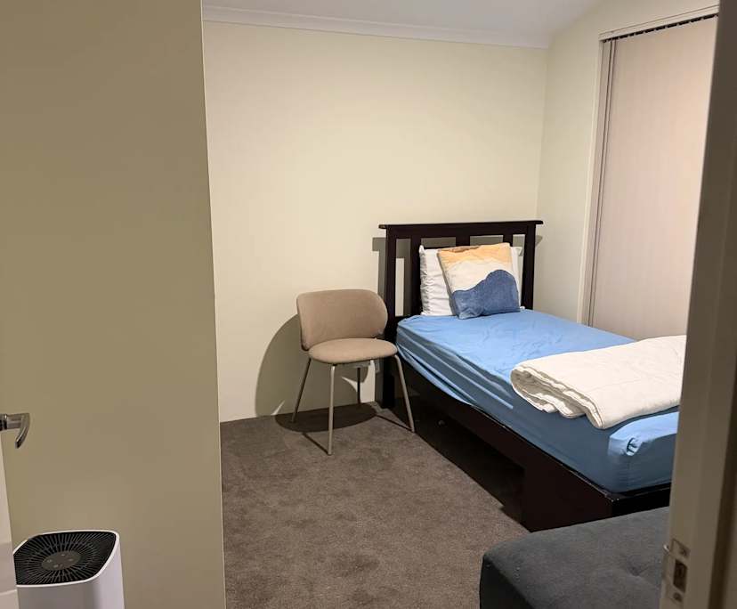 Furnished room with own bathroom