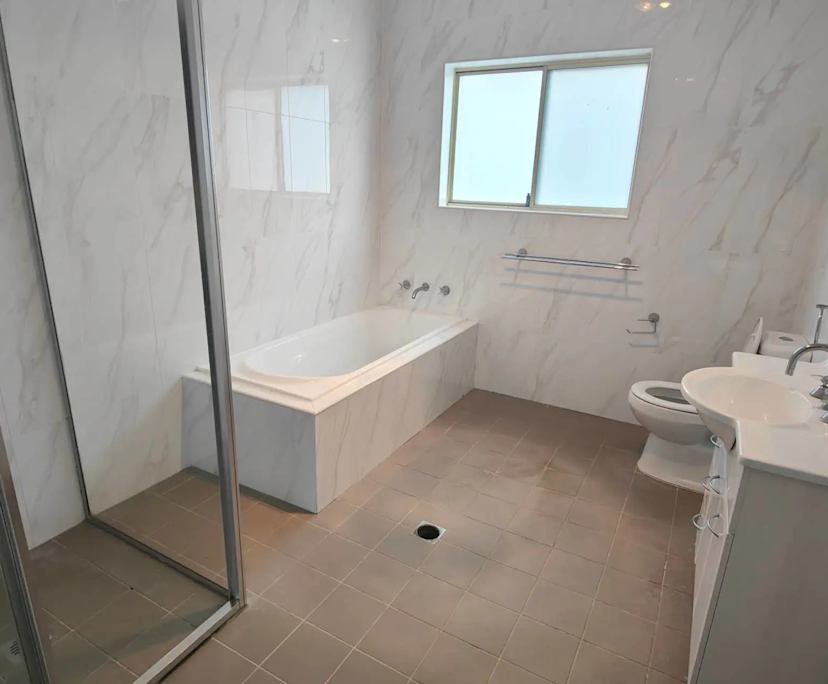Whole property with 3 rooms for rent