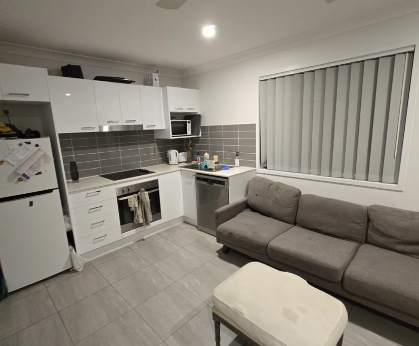 $220, Share-house, 2 bathrooms, Marsden QLD 4132