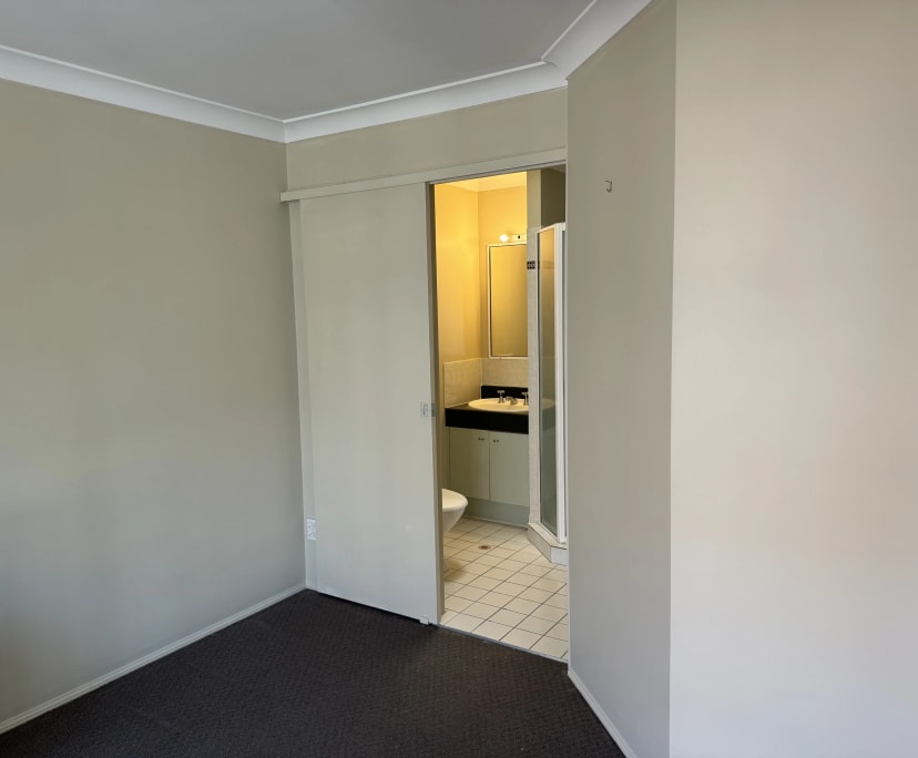 Room with ensuite in a share house