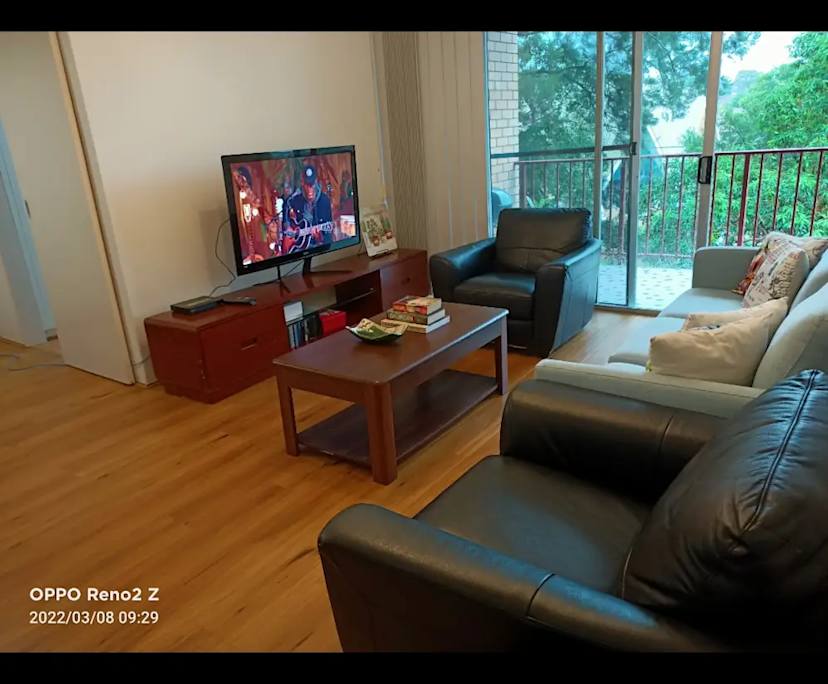 Furnished room in a flatshare