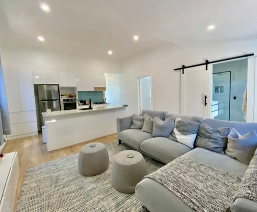 $375, Share-house, 3 bathrooms, Hamilton NSW 2303