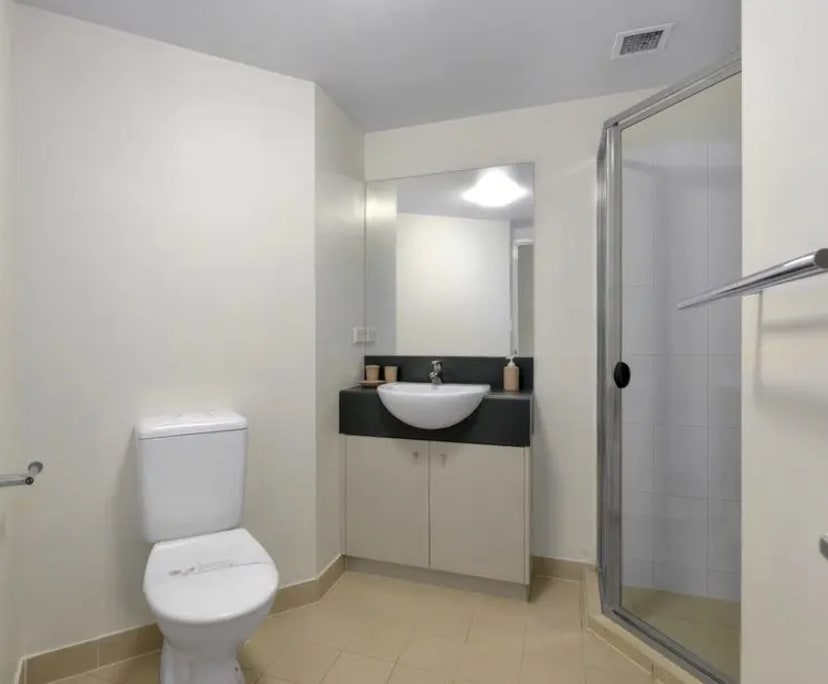 $300, Flatshare, 2 bathrooms, Fortitude Valley QLD 4006