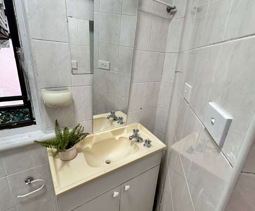 $550, Studio, 1 bathroom, Enmore NSW 2042