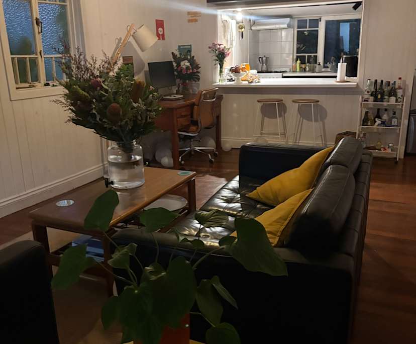 Room in a share house