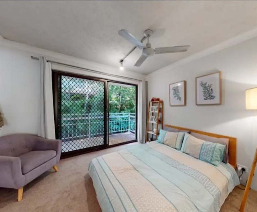 Unfurnished room with own bathroom