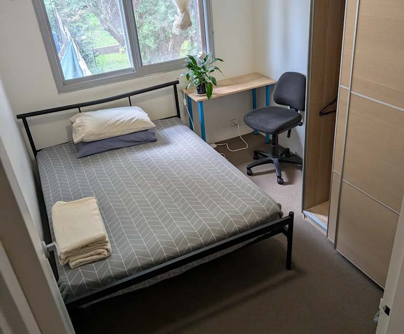 $350, Flatshare, 2 bathrooms, Enmore NSW 2042