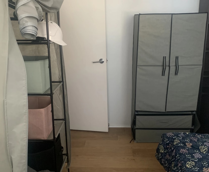 Furnished room in a flatshare