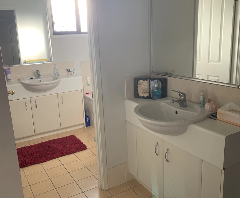$250, Flatshare, 4 bathrooms, Strathpine QLD 4500