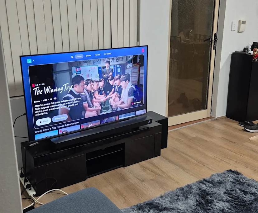 Furnished room with ensuite in a flatshare