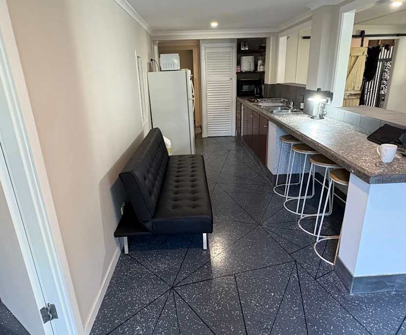 Whole property with 2 rooms for rent