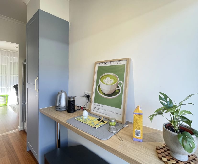 Unfurnished room in a flatshare