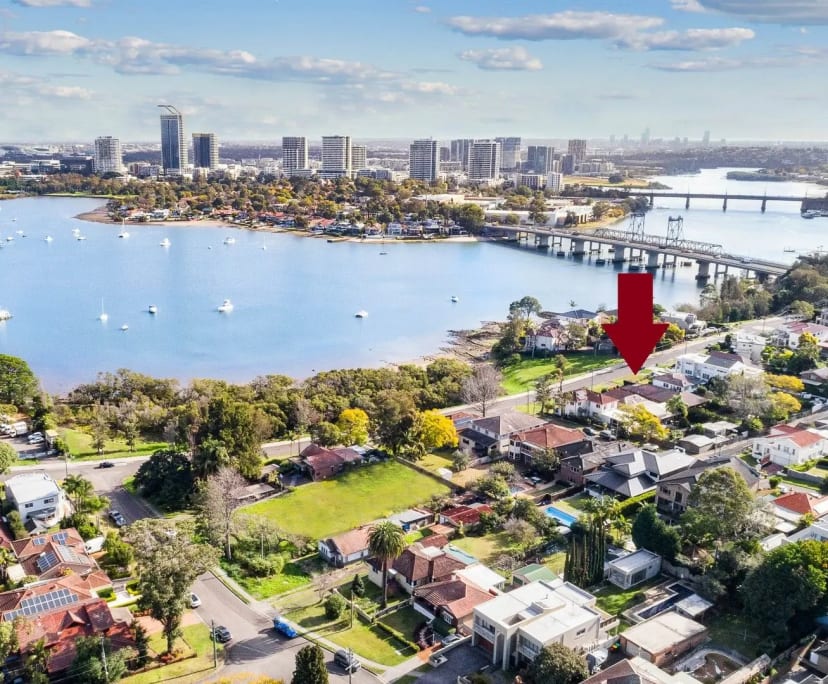 Room in a share house