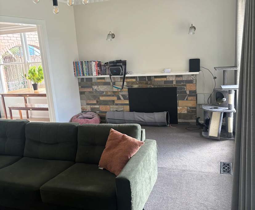 Unfurnished room in a share house