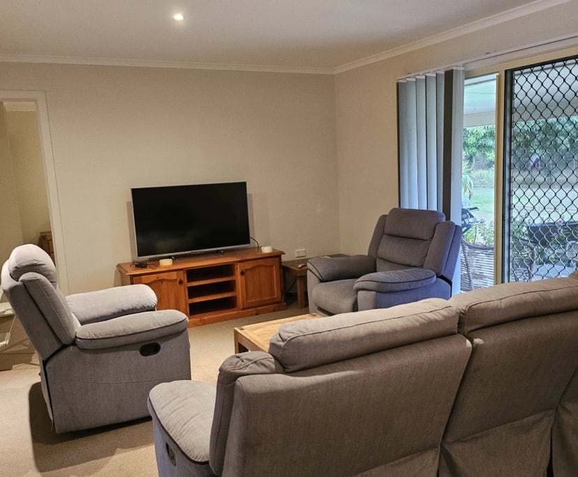 $275-280, Flatshare, 2 rooms, South Bingera QLD 4670, South Bingera QLD 4670