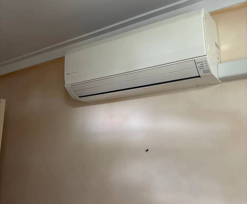 Unfurnished room in a share house