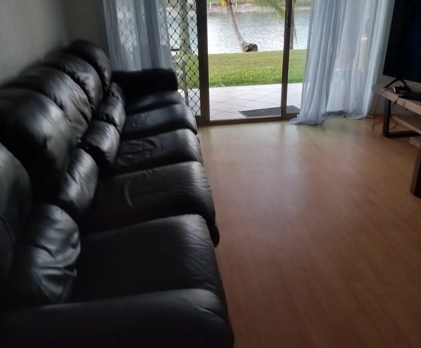 $290, Flatshare, 2 bathrooms, Mooloolaba QLD 4557