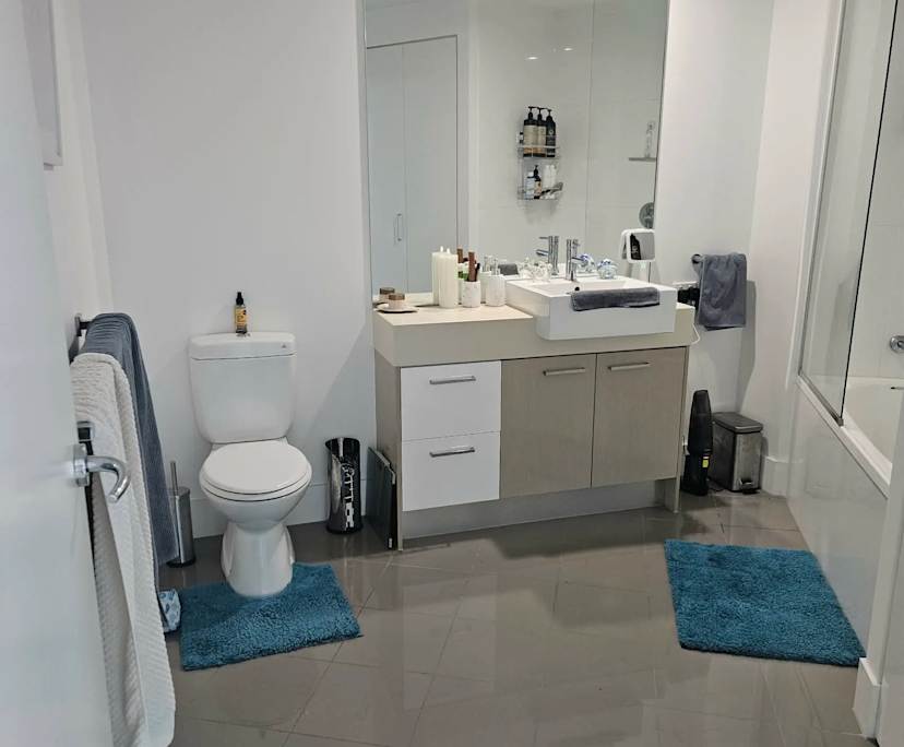$600, Flatshare, 2 bathrooms, Surfers Paradise QLD 4217