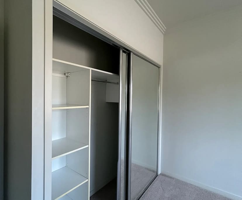 $300, Flatshare, 2 bathrooms, Annerley QLD 4103