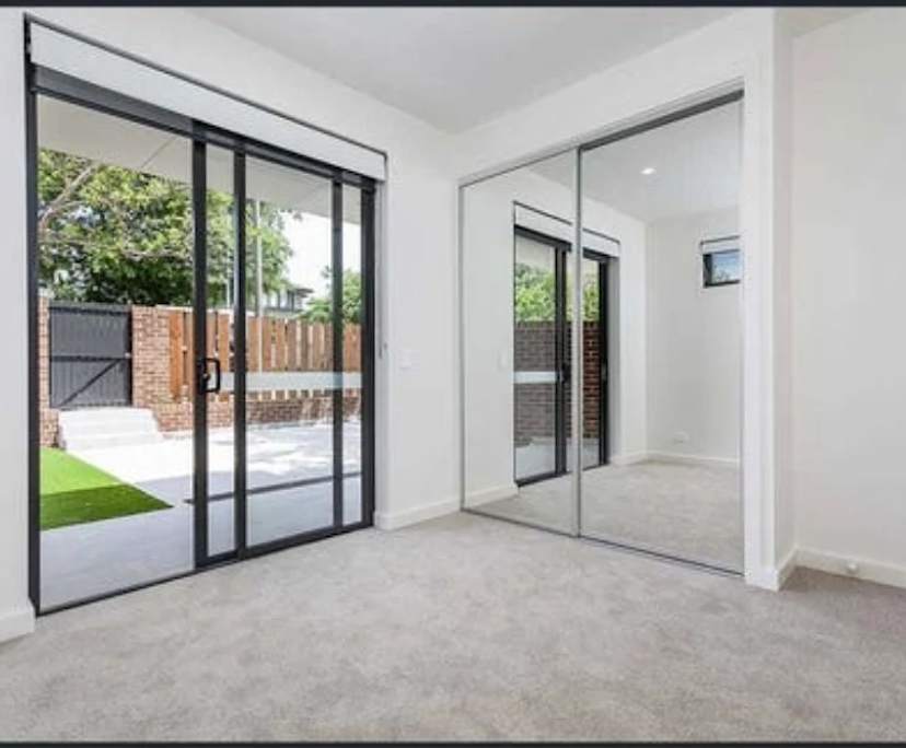 Whole property with 2 rooms for rent