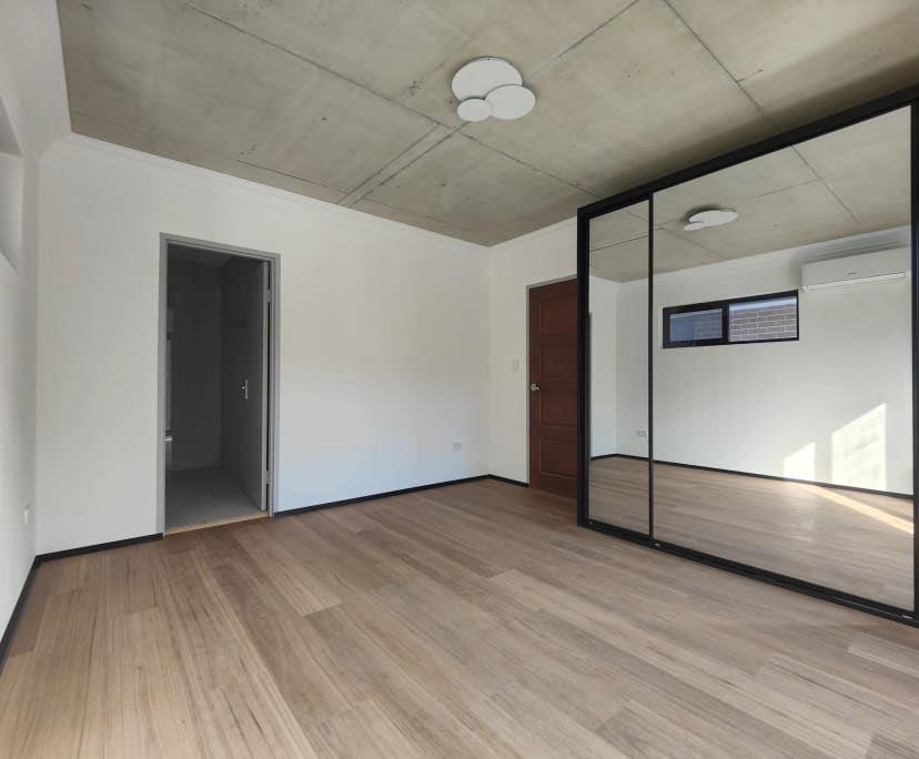 Room with ensuite in a share house