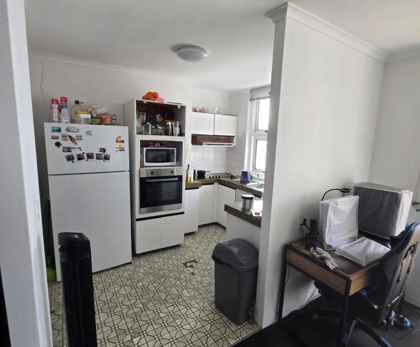 $375, Flatshare, 2 bathrooms, Surfers Paradise QLD 4217
