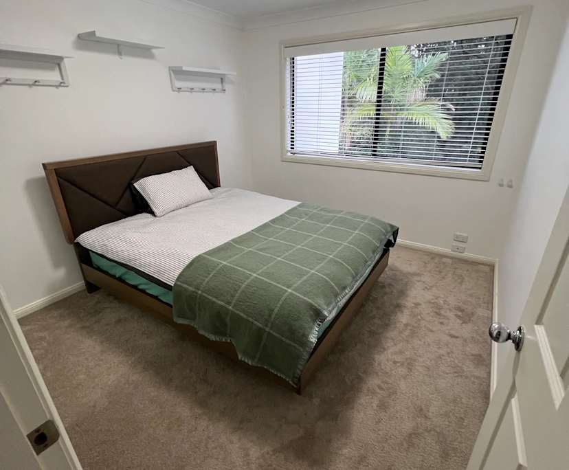$300, Share-house, 3 bathrooms, Menai NSW 2234