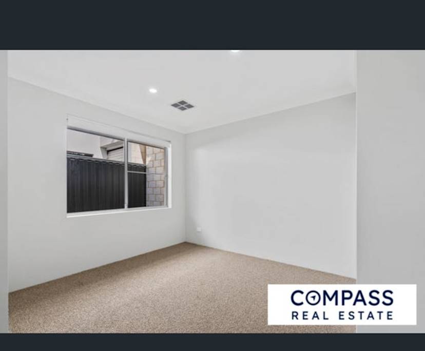 Unfurnished room in a share house