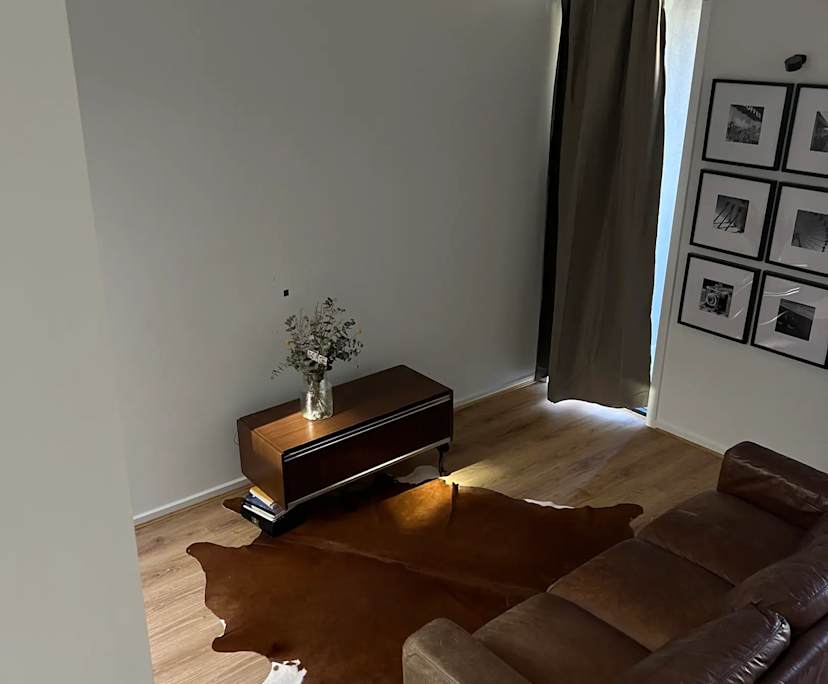 Unfurnished room in a flatshare