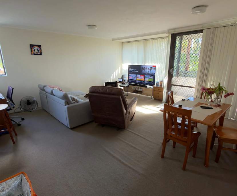 Whole property with 2 rooms for rent