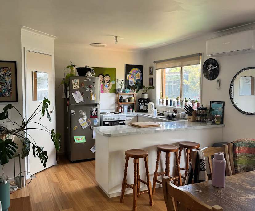 $210, Share-house, 3 bathrooms, East Bendigo VIC 3550