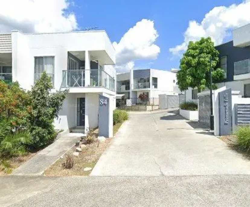 $250, Share-house, 3 bathrooms, Springfield Lakes QLD 4300