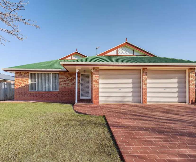 $250, Share-house, 4 bathrooms, Middle Ridge QLD 4350