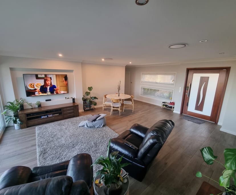 $350, Share-house, 3 bathrooms, New Lambton Heights NSW 2305